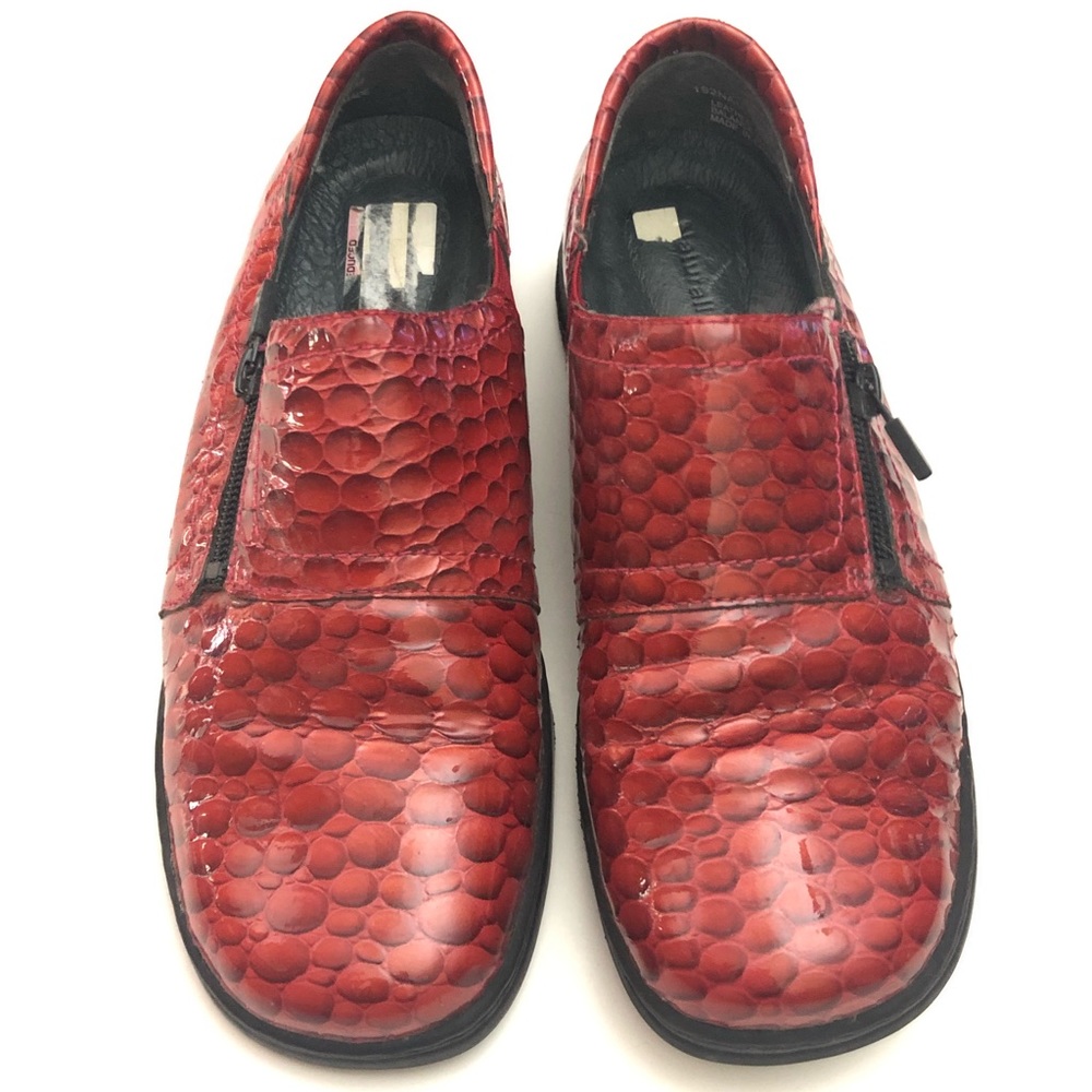 Clarissa Rubber Sole Classic All Day NonSlip 3D Pattern Cherry Red Leather Zip